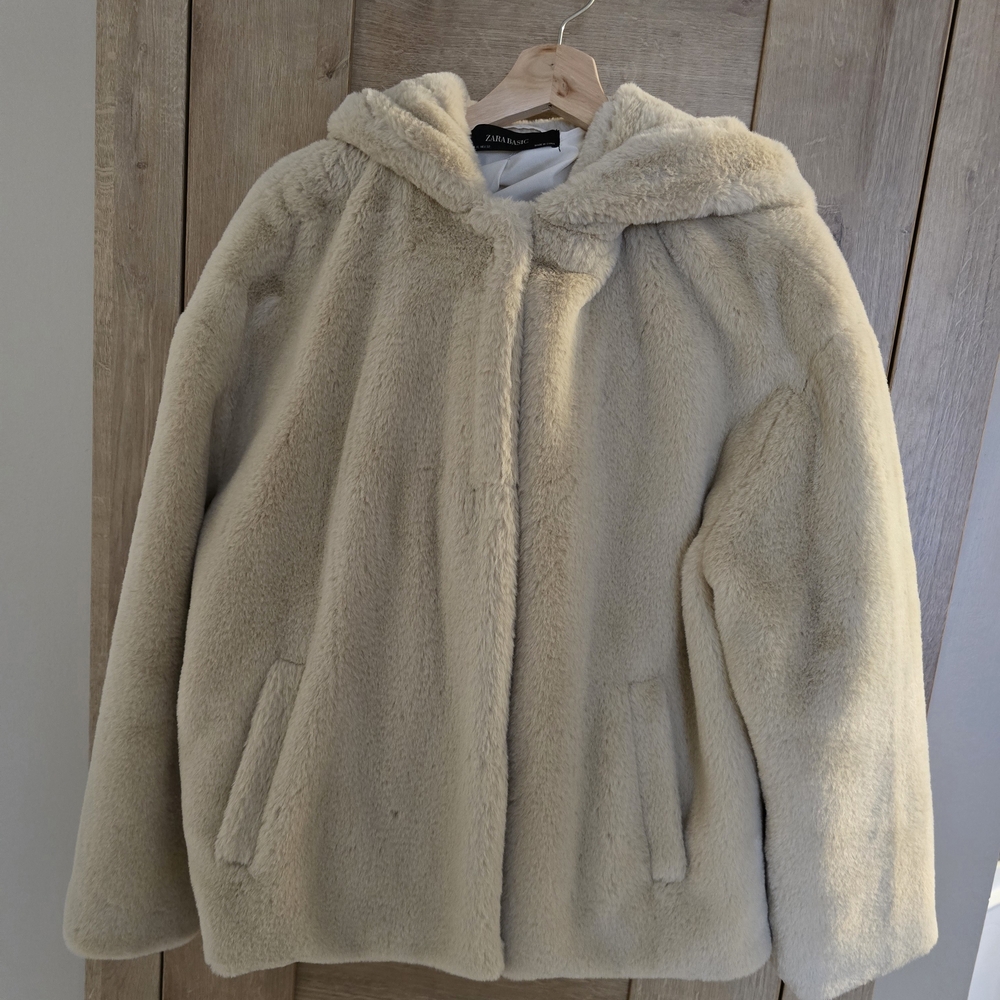 Zara Black Teddy Jacket - Picture 3 of 4